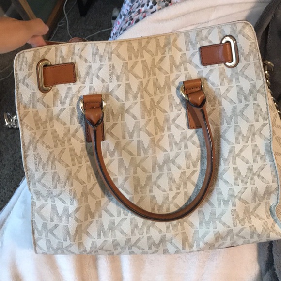 Michael Kors Purse - Picture 2 of 4